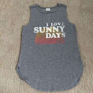 H.I.P. Grey “I Love Sunny Days” Keyhole Tank Top